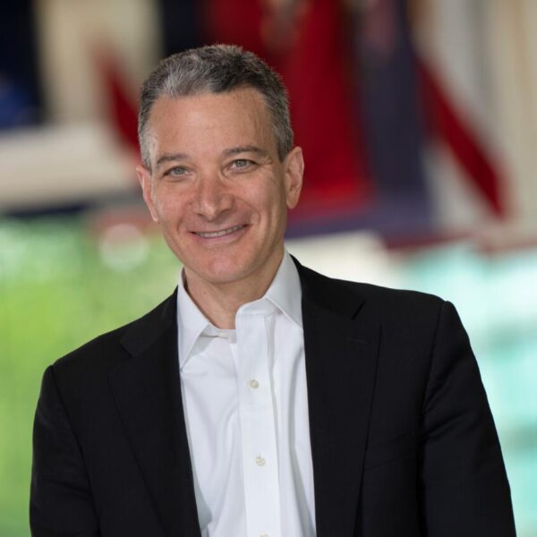 The Pursuit of Liberty: How Hamilton vs. Jefferson Ignited the Lasting Battle Over Power in America